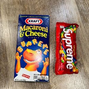2022 Supreme MacNCheese‎ & 2021 Supreme Skittles Set comes with supreme sticker!